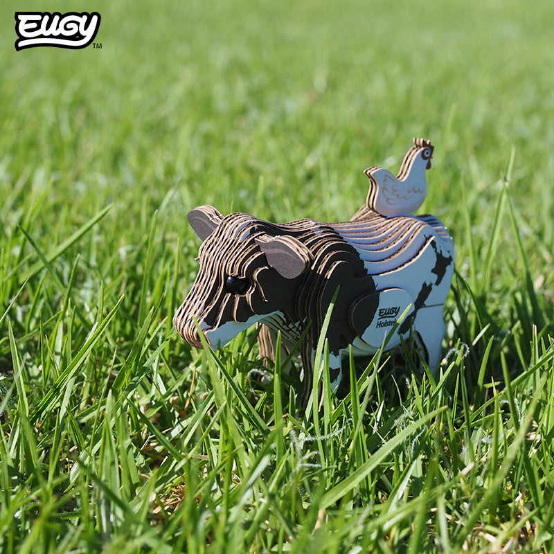 Maquette 3D EUGY 079 Vache Holstein – mise en scène – photographie 2