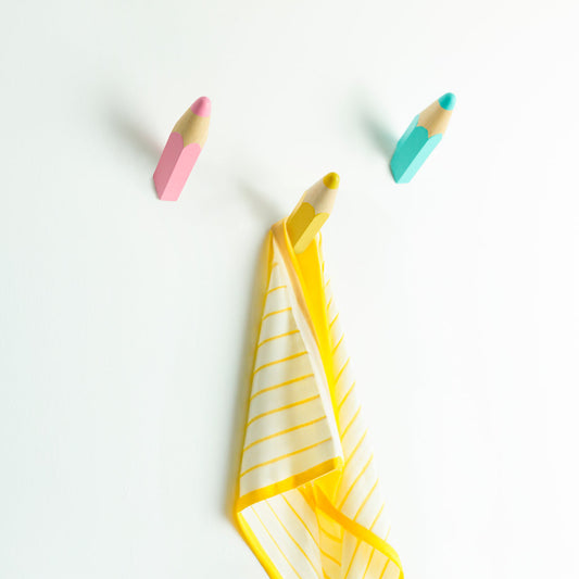 Garderobe Color Pencil