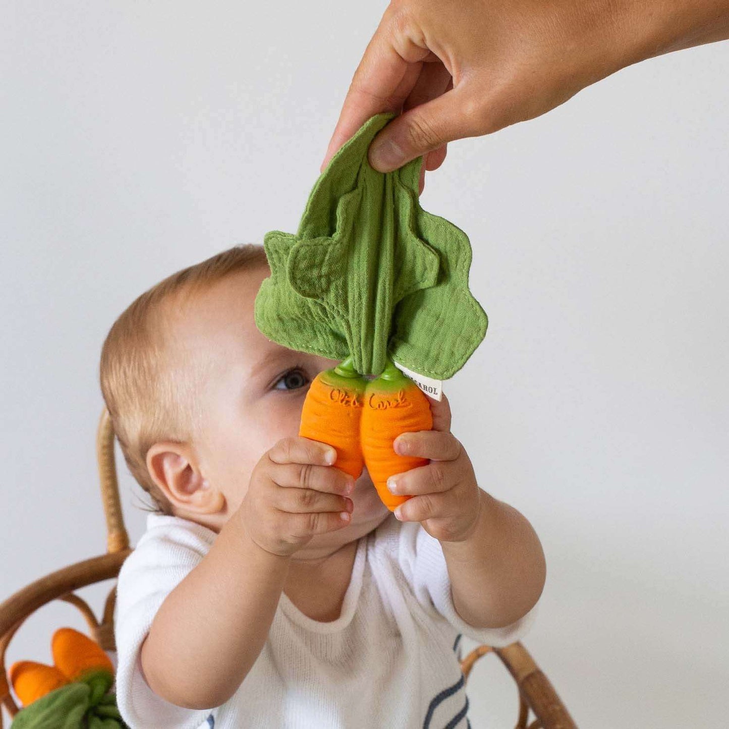 Cathy la Carotte – Mini doudou de dentition bébé – vue produit 8