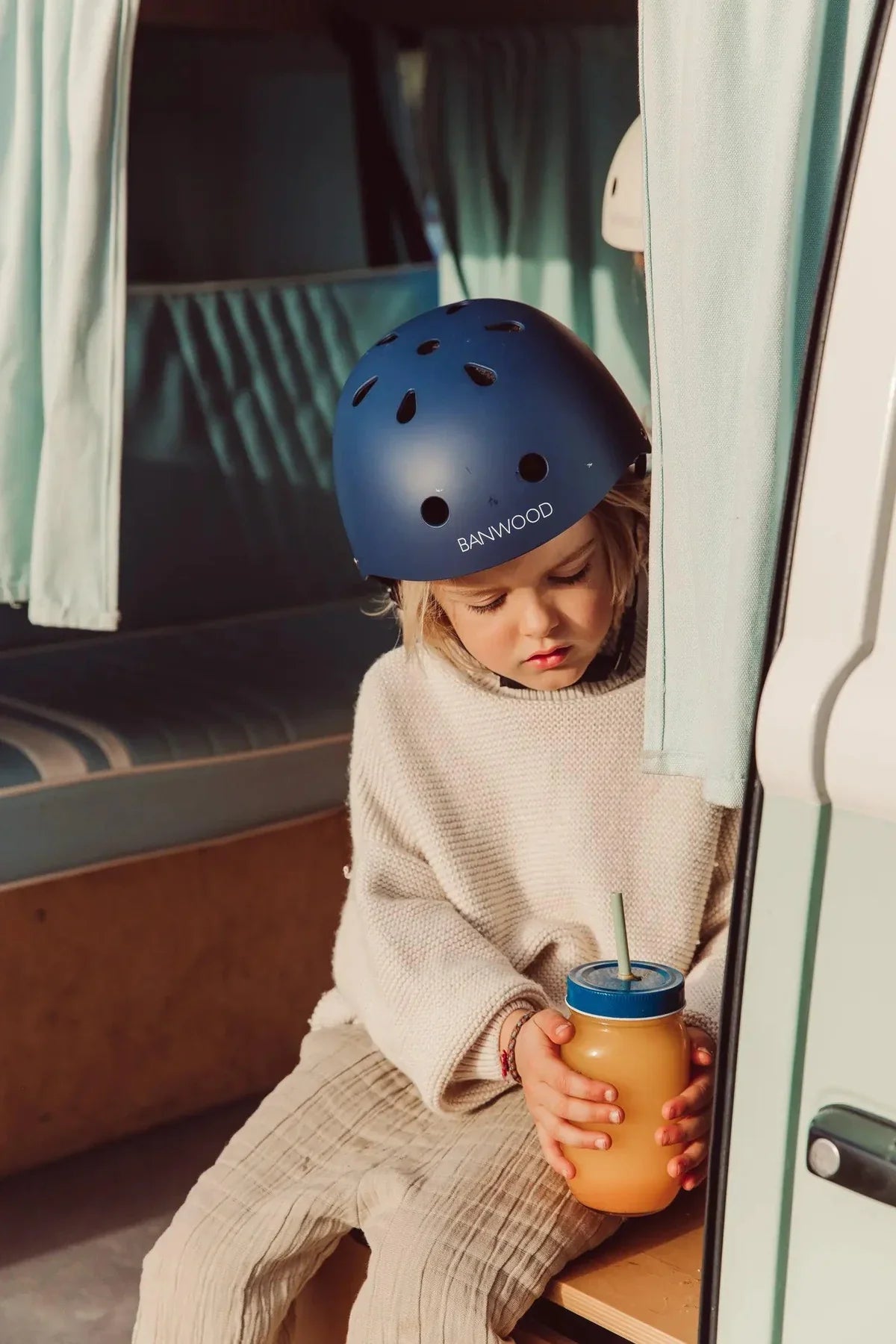 casque enfant bleu marine mat banwood