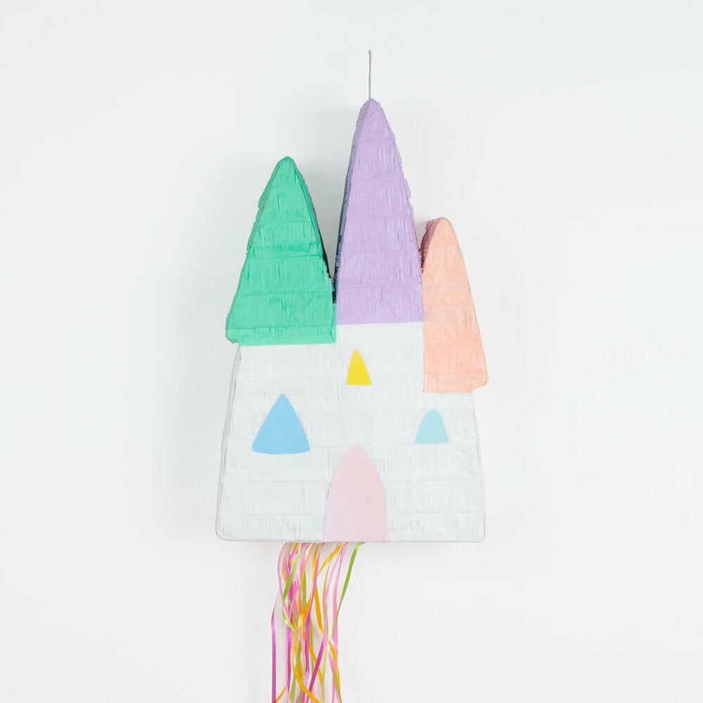 Piñata mit Prinzessinnenschloss