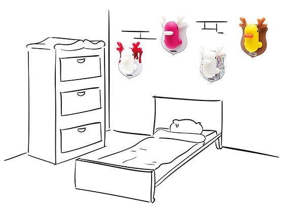 Weißes und rotes Wandsparschwein mit Ente