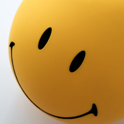 Lampe Smiley XL High Light Mr Maria, détail vu du dessus