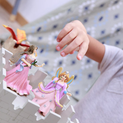 Figurine Elfe rose au lys