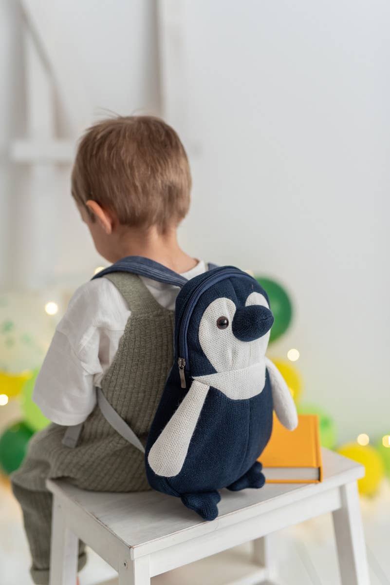 Gehäkelter Pinguin-Rucksack – Blau und Weiß