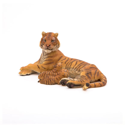Figurine Tigresse couchée allaitant