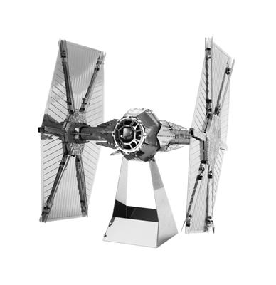 MetalEarth: STAR WARS TIE FIGHTER 6.5x6x7.3cm, maquette 3D en métal avec 2 feuilles, sur carte 12x17cm, 14+