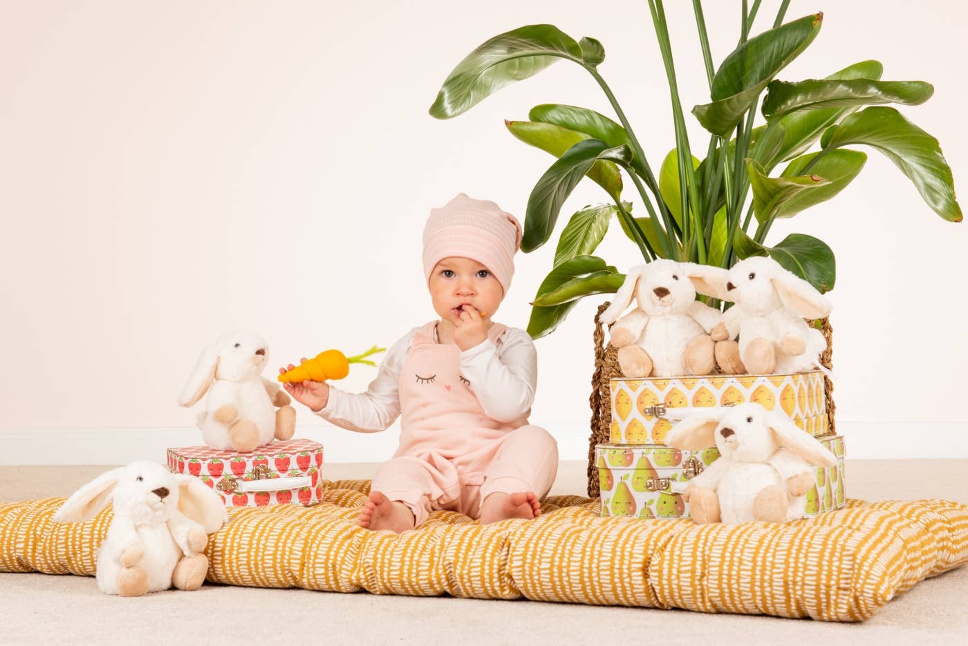 Weißes Poppi-Kaninchen-Plüschtier