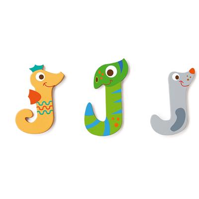 Scratch Lettre en Bois: LETTRE 'J', 3 modèles ass., 3 autocollants adhésifs inclus, sur carte