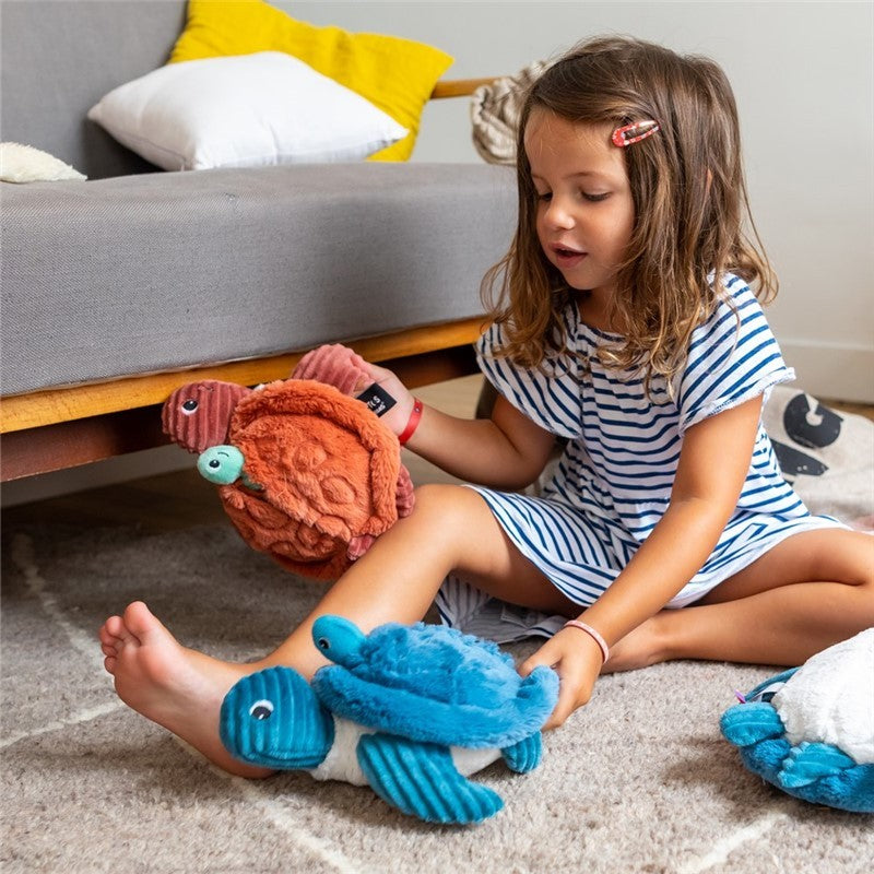 Peluche tortue Sauvenou maman et son bébé bleu – Les Ptipotos – vue 9