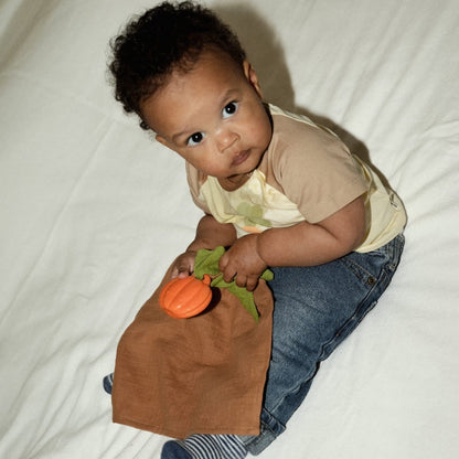 Pipa la Citrouille – Grand doudou bébé – vue produit 3