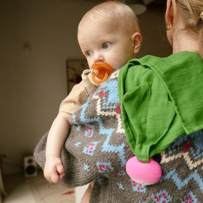 Ramona le Radis – Grand doudou bébé – vue produit 4