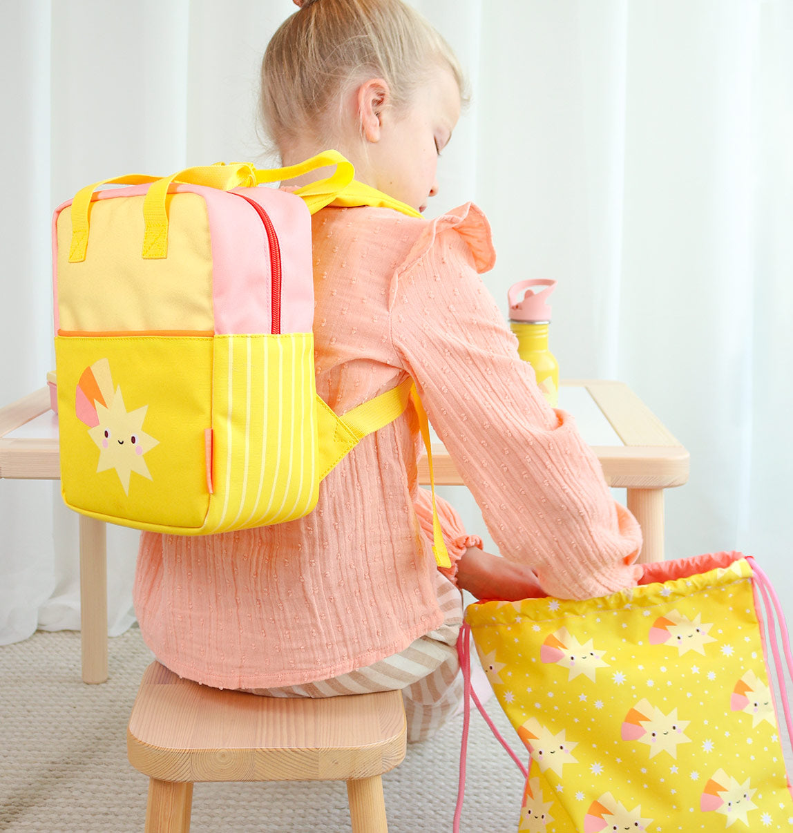 Petit sac à dos carré enfant - Étoile filante – vue 2 – A Little Lovely Company