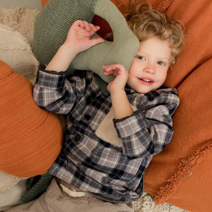 Coussin tricoté Brucy le Brocoli – Oli&Carol x Lorena Canals – vue produit 2