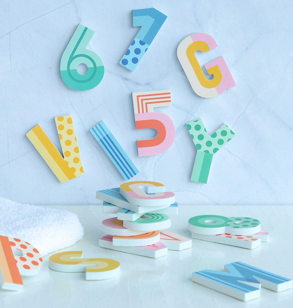 Lettres de bain en mousse - Fun – vue 6 – A Little Lovely Company