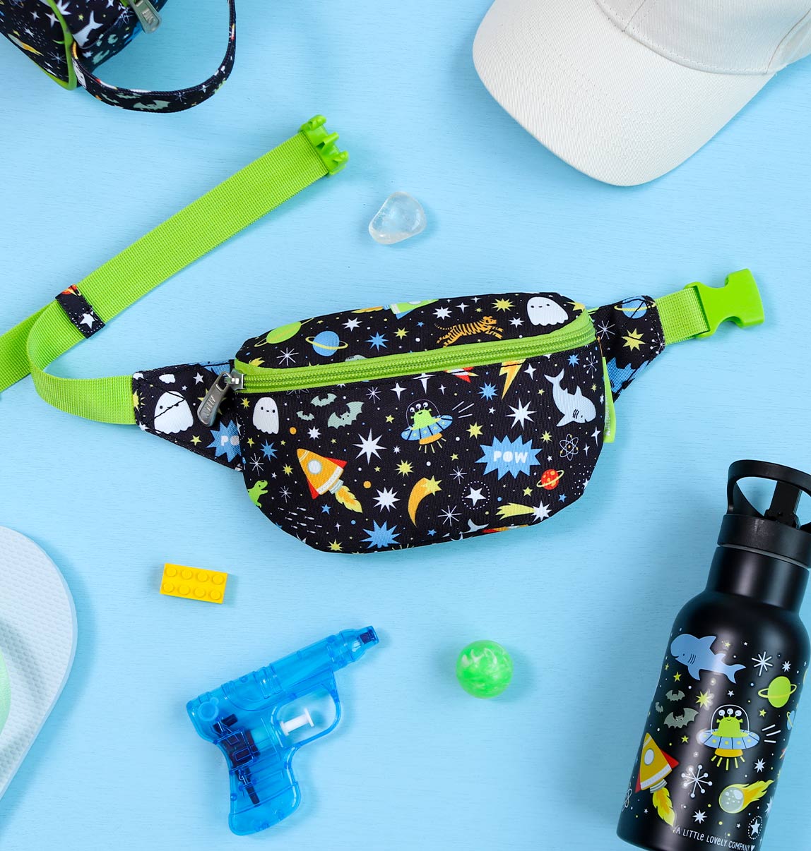Sac banane enfant - Galaxie – vue 2 – A Little Lovely Company