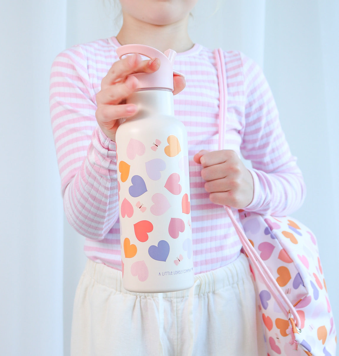 Gourde XL en inox - Cœurs – vue 7 – A Little Lovely Company