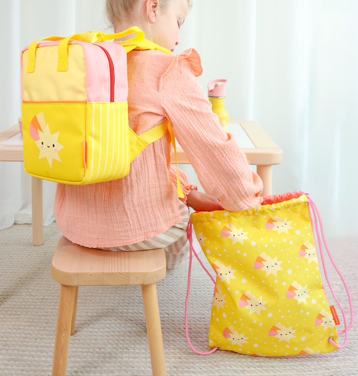Sac à cordons enfant - Étoile filante – vue 3 – A Little Lovely Company