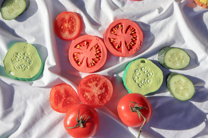 Renato la Tomate – Jouet de dentition bébé – vue produit 6