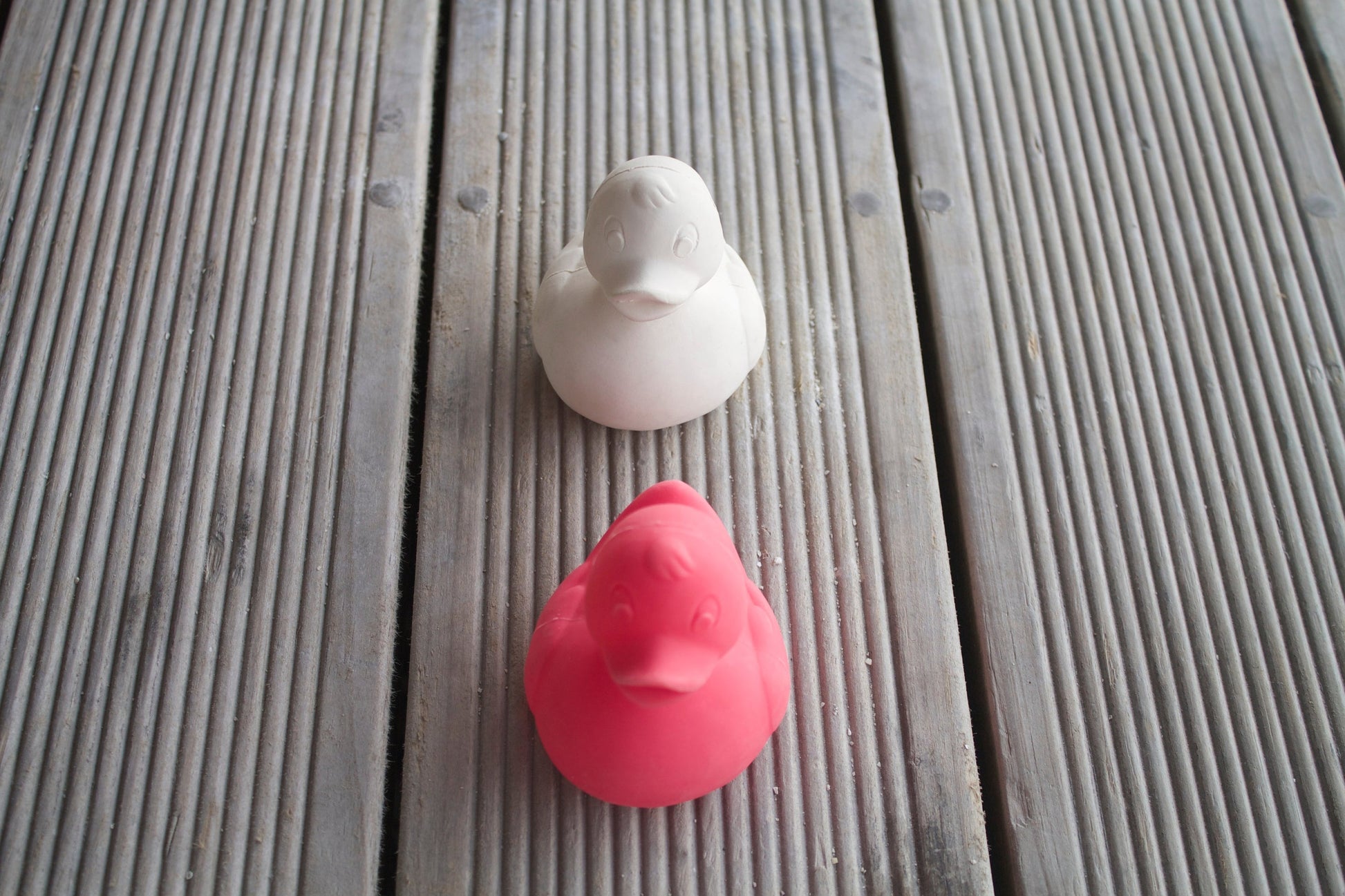 Elvis le Canard Rose – Jouet de bain et dentition bébé – vue produit 17