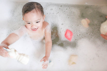 Elvis le Canard Pois Roses – Jouet de bain et dentition bébé – vue produit 15