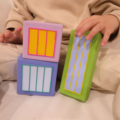 Cells – Blocs à empiler bébé – Oli&Carol x Peter Halley – vue produit 2