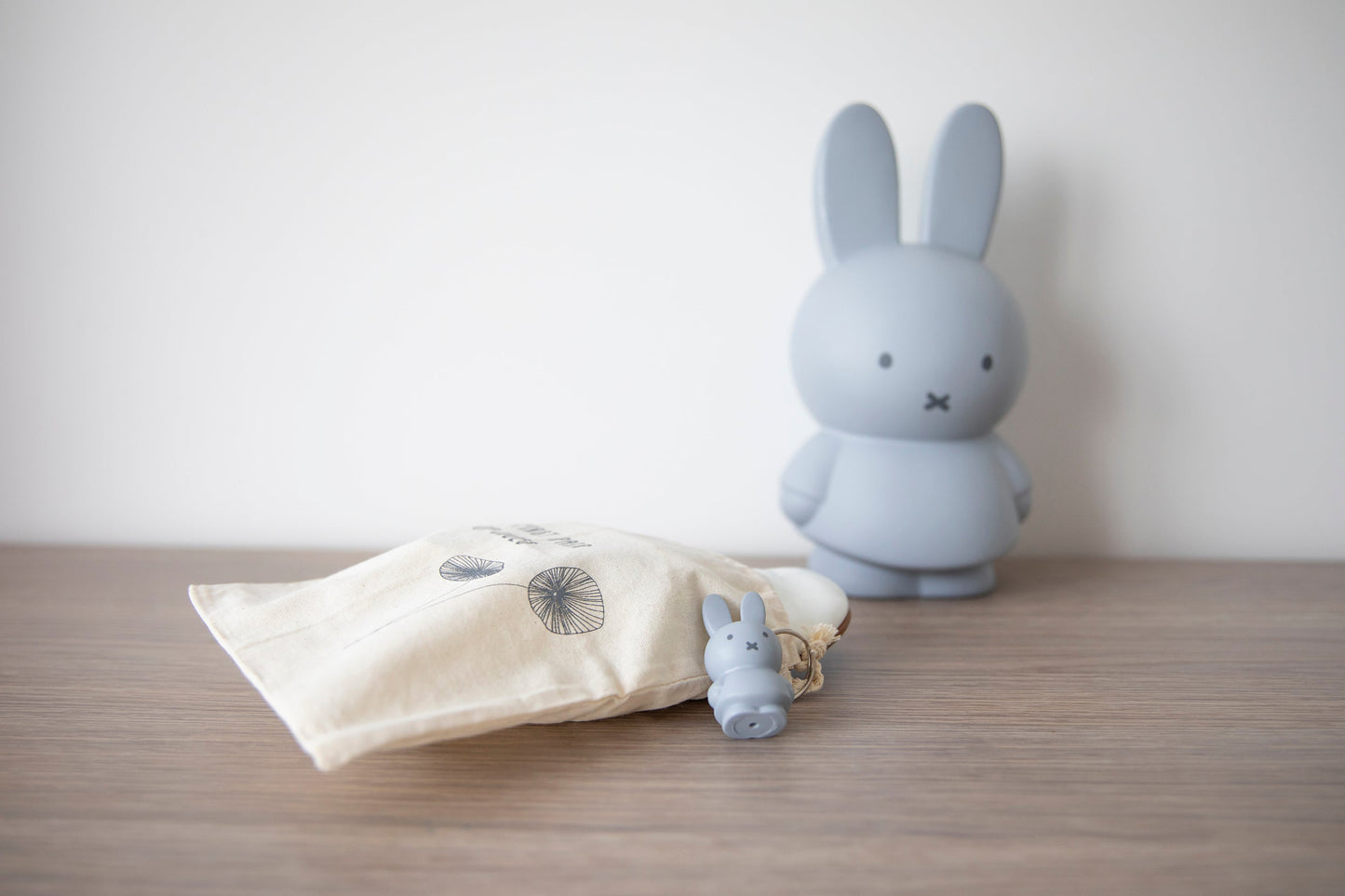 Miffy Rabbit Schlüsselanhänger (Warm Edition)