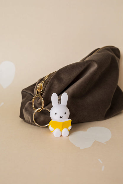 Miffy Rabbit Buch-Schlüsselanhänger