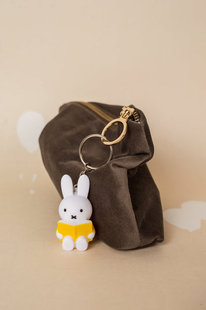 Miffy Rabbit Buch-Schlüsselanhänger