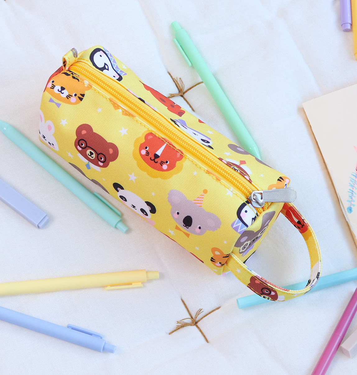 Trousse enfant - Amis des animaux – vue 2 – A Little Lovely Company