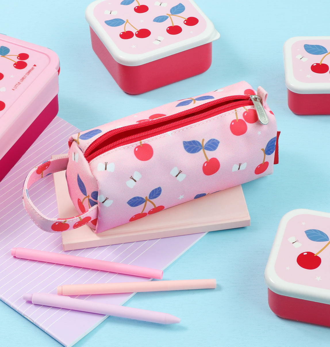 Trousse enfant - Cerises – vue 6 – A Little Lovely Company