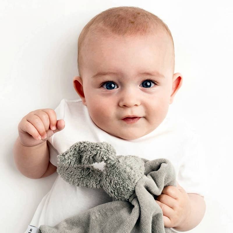 Weiche Bio-Decke – Graues Kaninchen (in einer Geschenkbox)