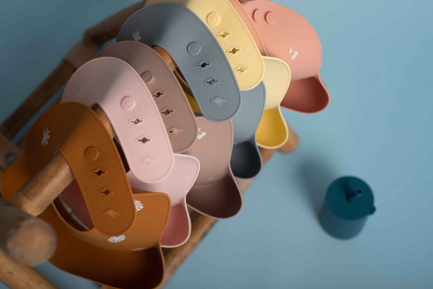 Bavoir en silicone Shayan Cerises - Taupe