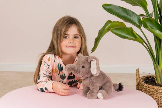Plüschtier: Sitzender Elefant