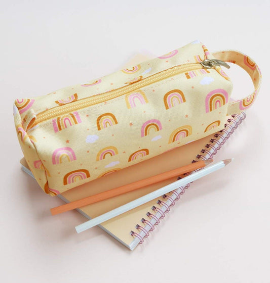 Trousse enfant - Arcs-en-ciel – vue 2 – A Little Lovely Company