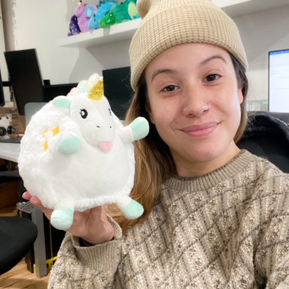 Squishable Snacker Plüschtier – Baby-Einhorn