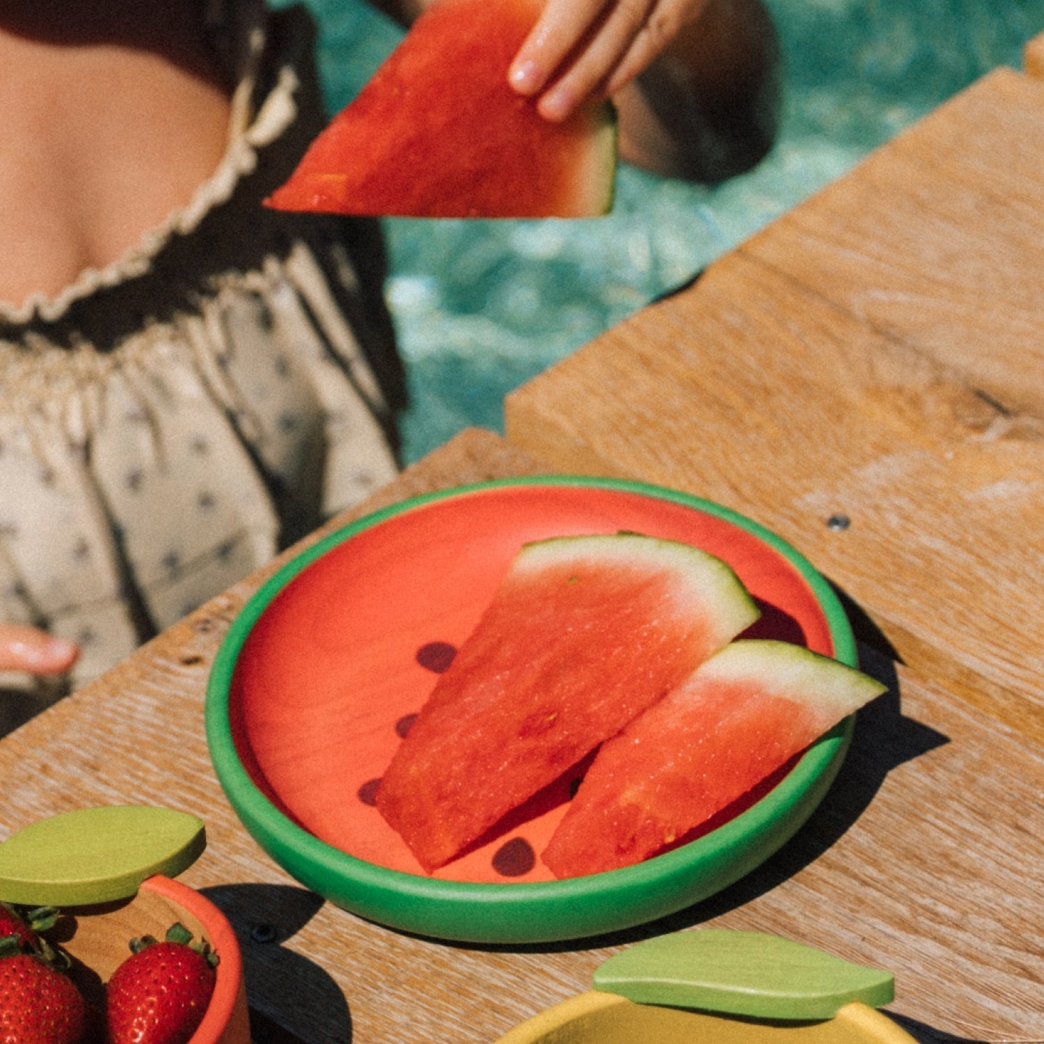 Wally la Pastèque – Ensemble assiette et cuillère bébé – vue produit 4