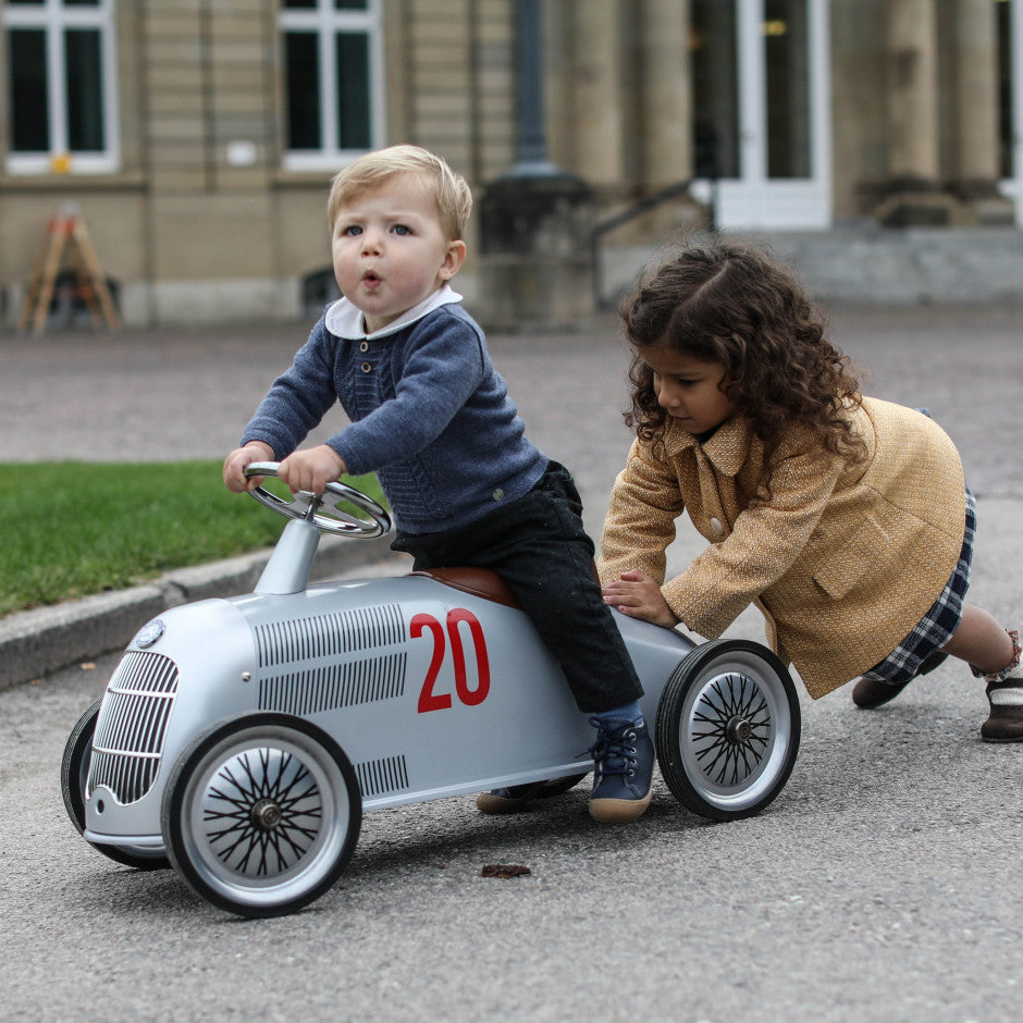 Rider Mercedes-Benz W 25 Flèche d'argent